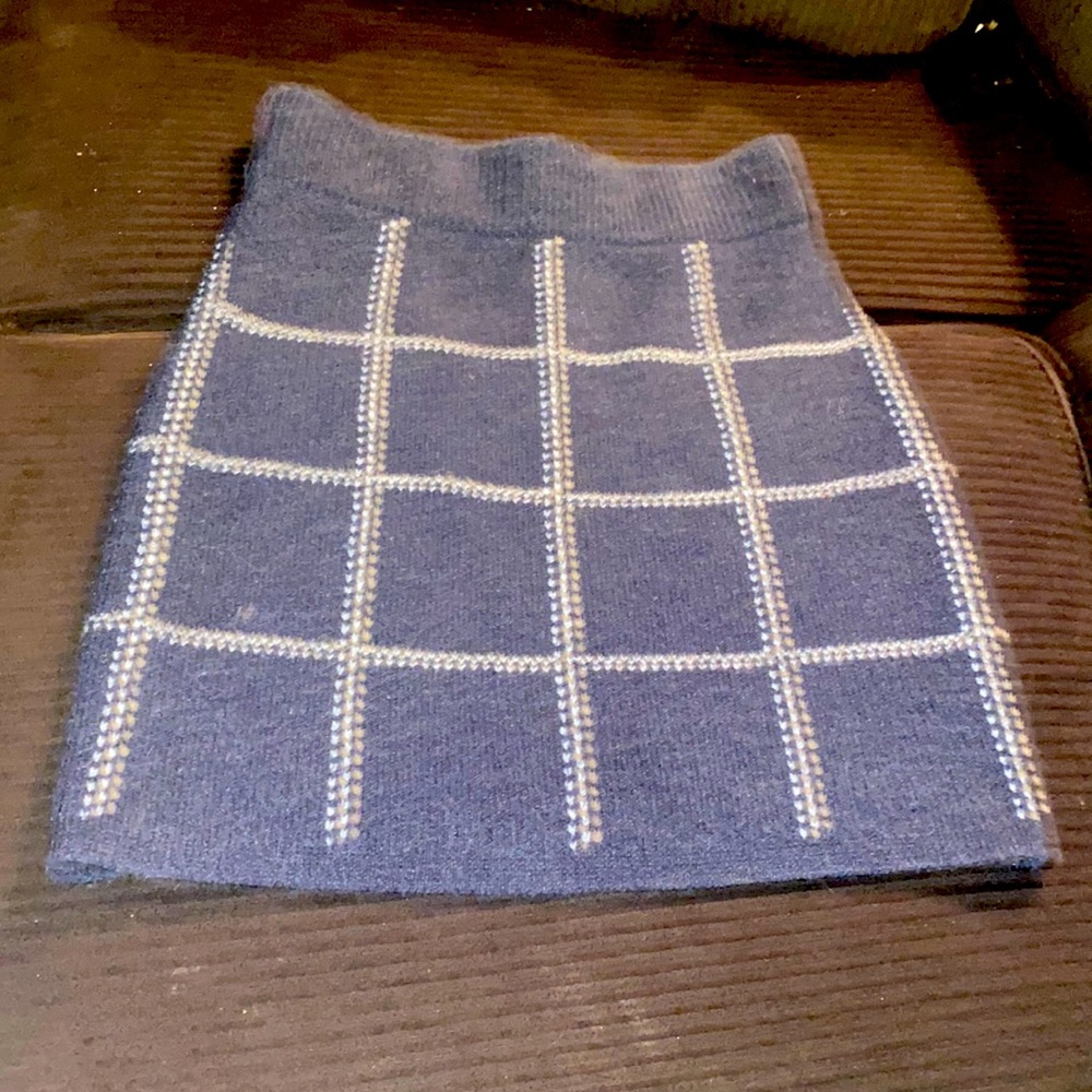 A New Day. MiniSweater Pencil Skirt. Size:Small.in Dark Grey w/white lines